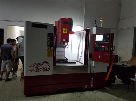 線軌加工中心850 線軌加工中心850